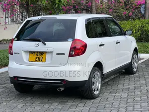 Mazda Verisa 2010 White