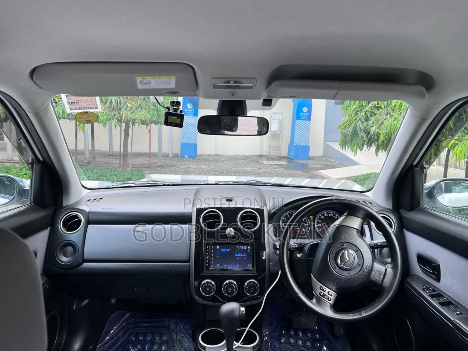 Mazda Verisa 2010 White