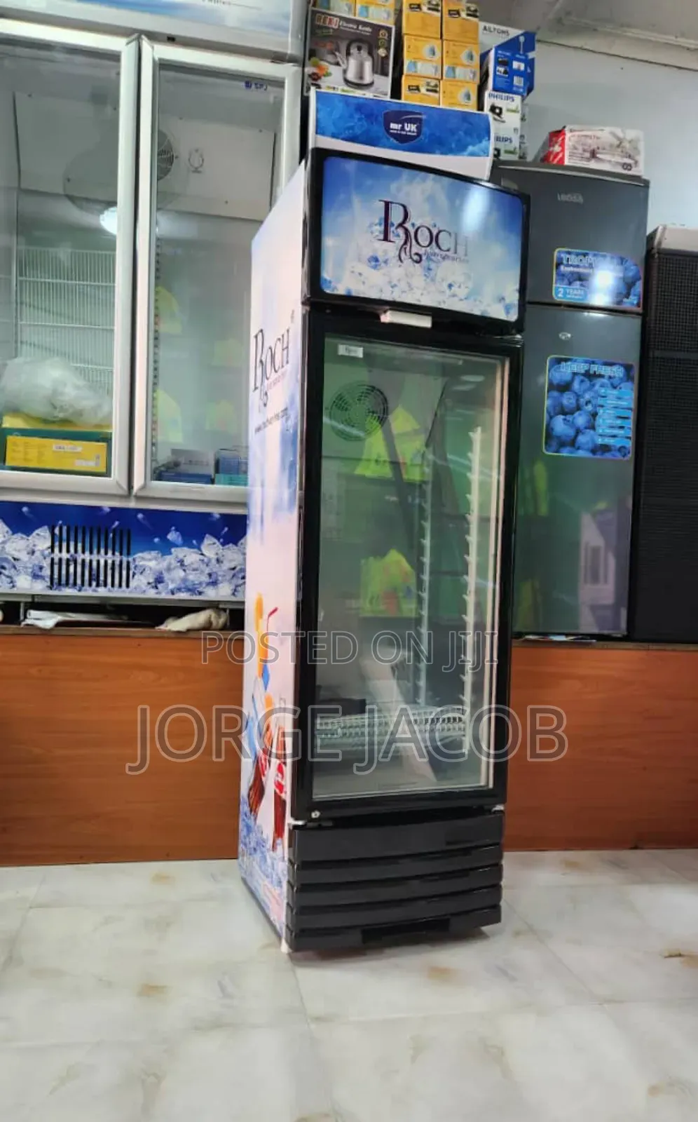 Roch Showcase Fridge 208l