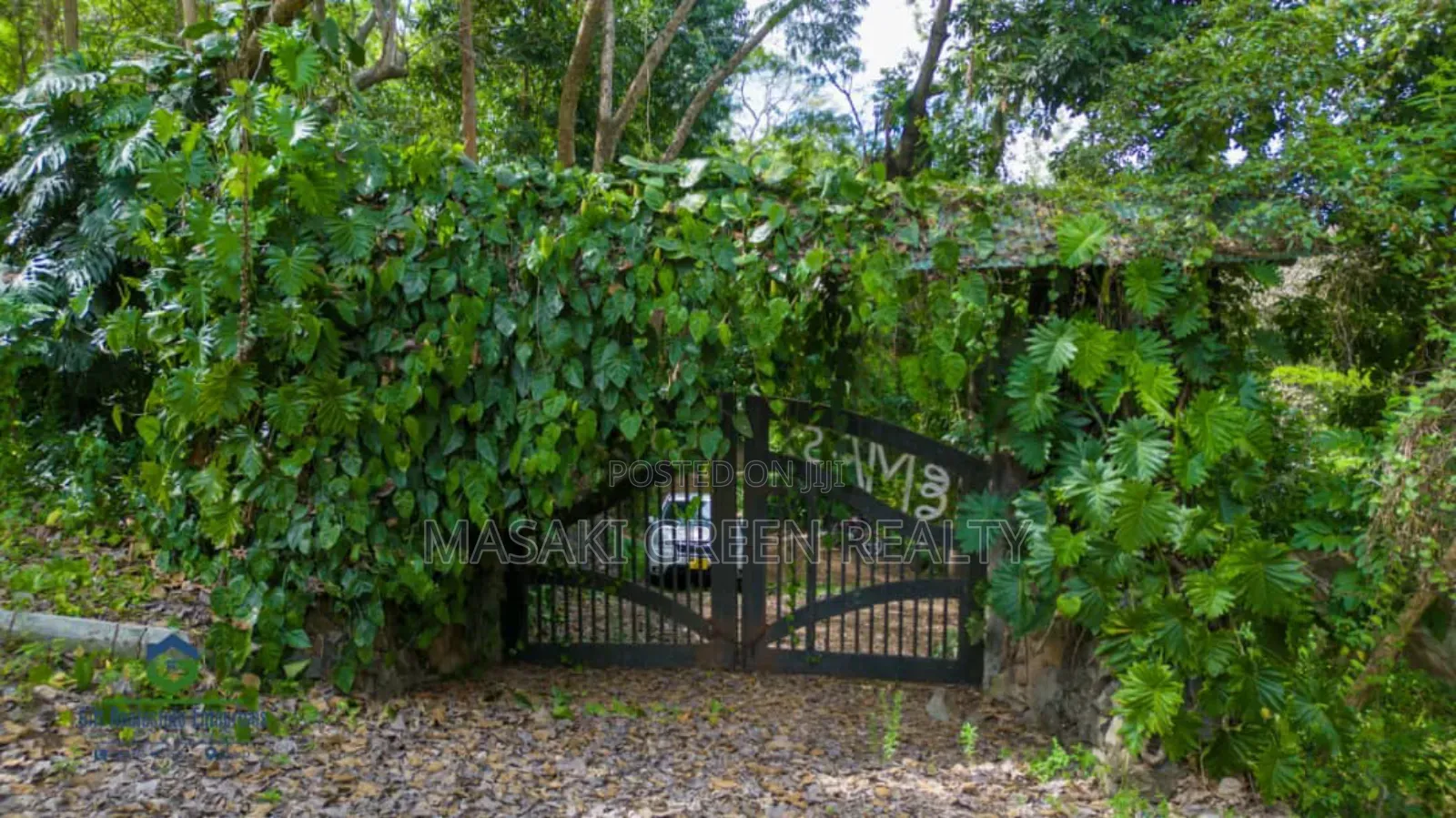 12bdrm Apartment in Arusha, Kinondoni for sale