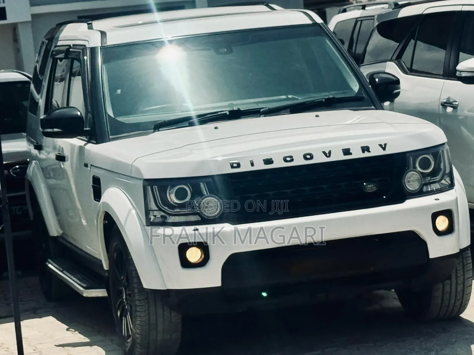 Land Rover Discovery 2015 White