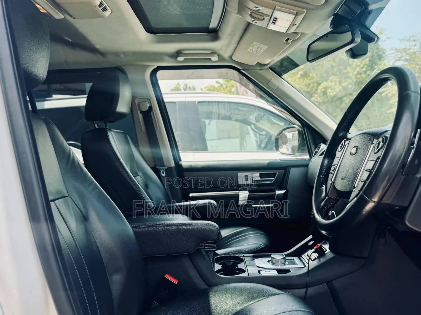 Land Rover Discovery 2015 White