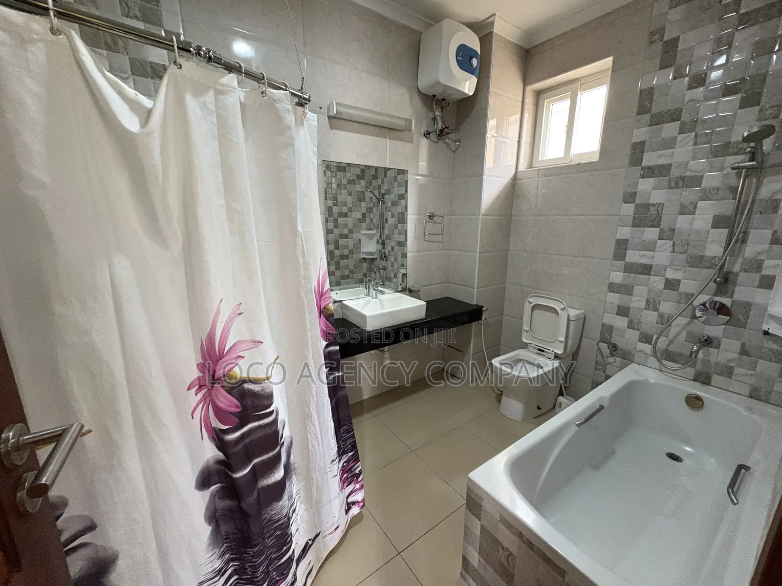 Furnished 4bdrm Villa in Trusted Real Estate, Oyster Bay for rent
