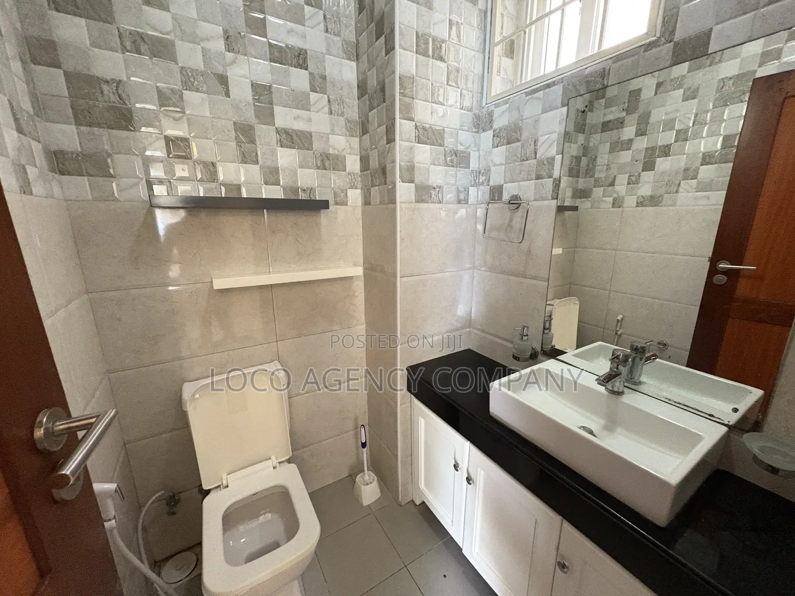 Furnished 4bdrm Villa in Trusted Real Estate, Oyster Bay for rent
