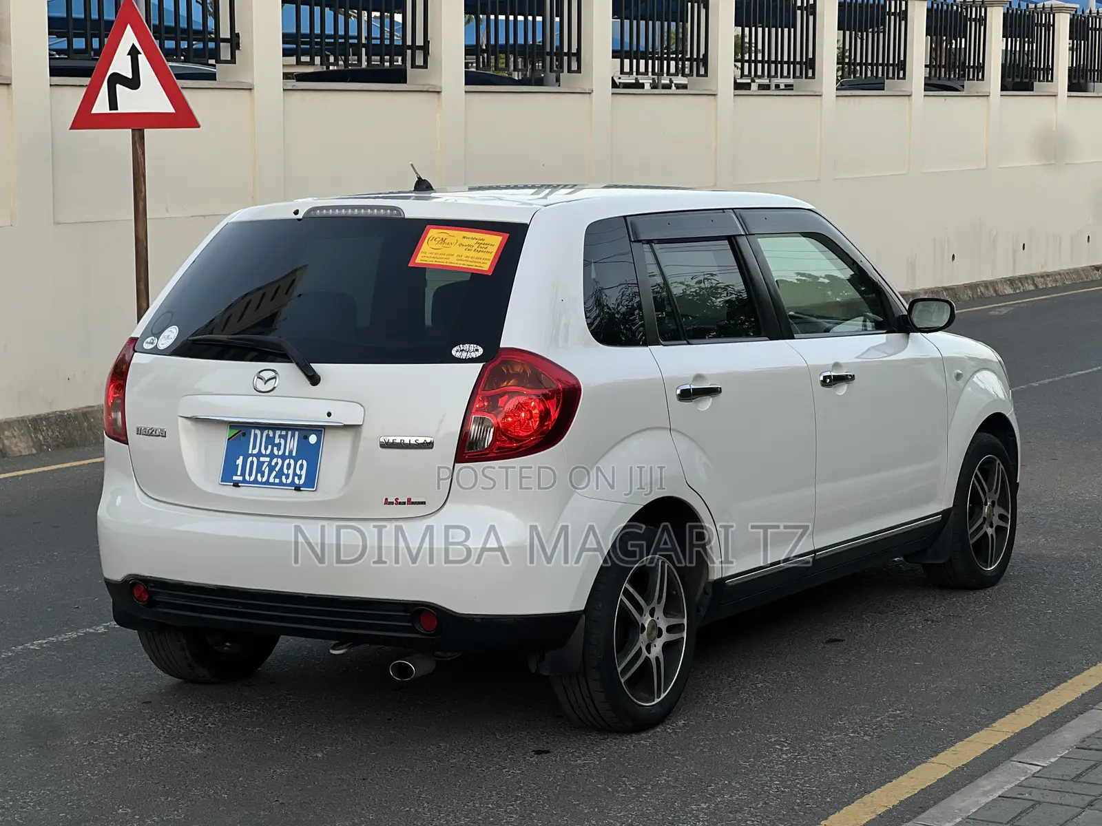 Mazda Verisa 2008 White