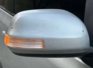 Toyota Ractis 2005 Silver
