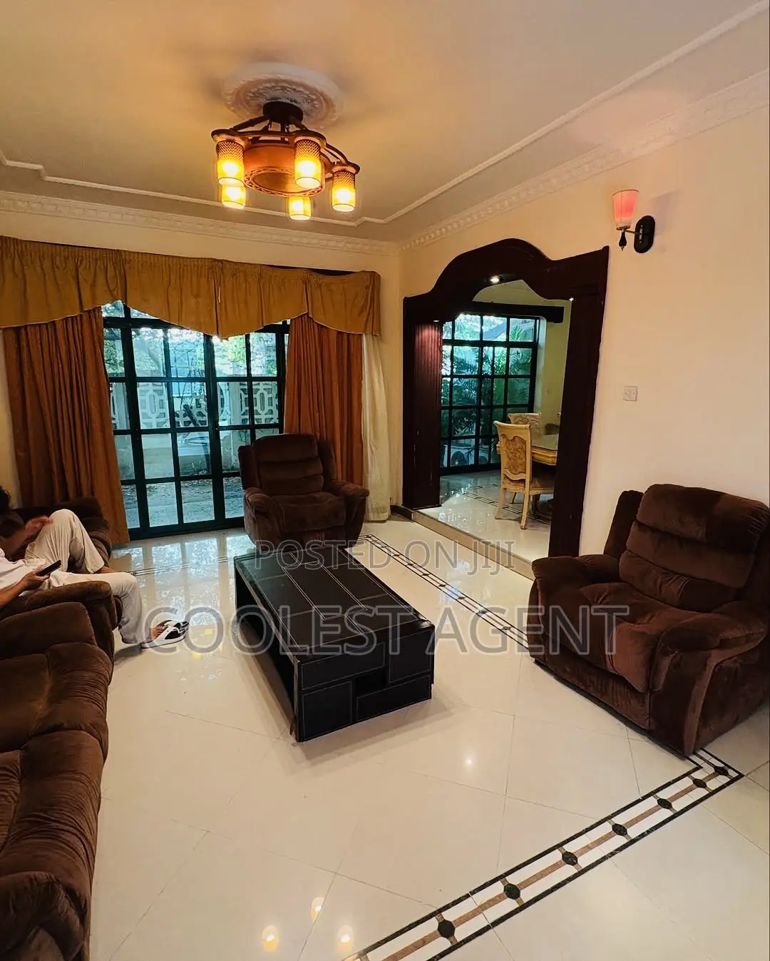 Furnished 5bdrm Villa in Msasani, Kinondoni for rent
