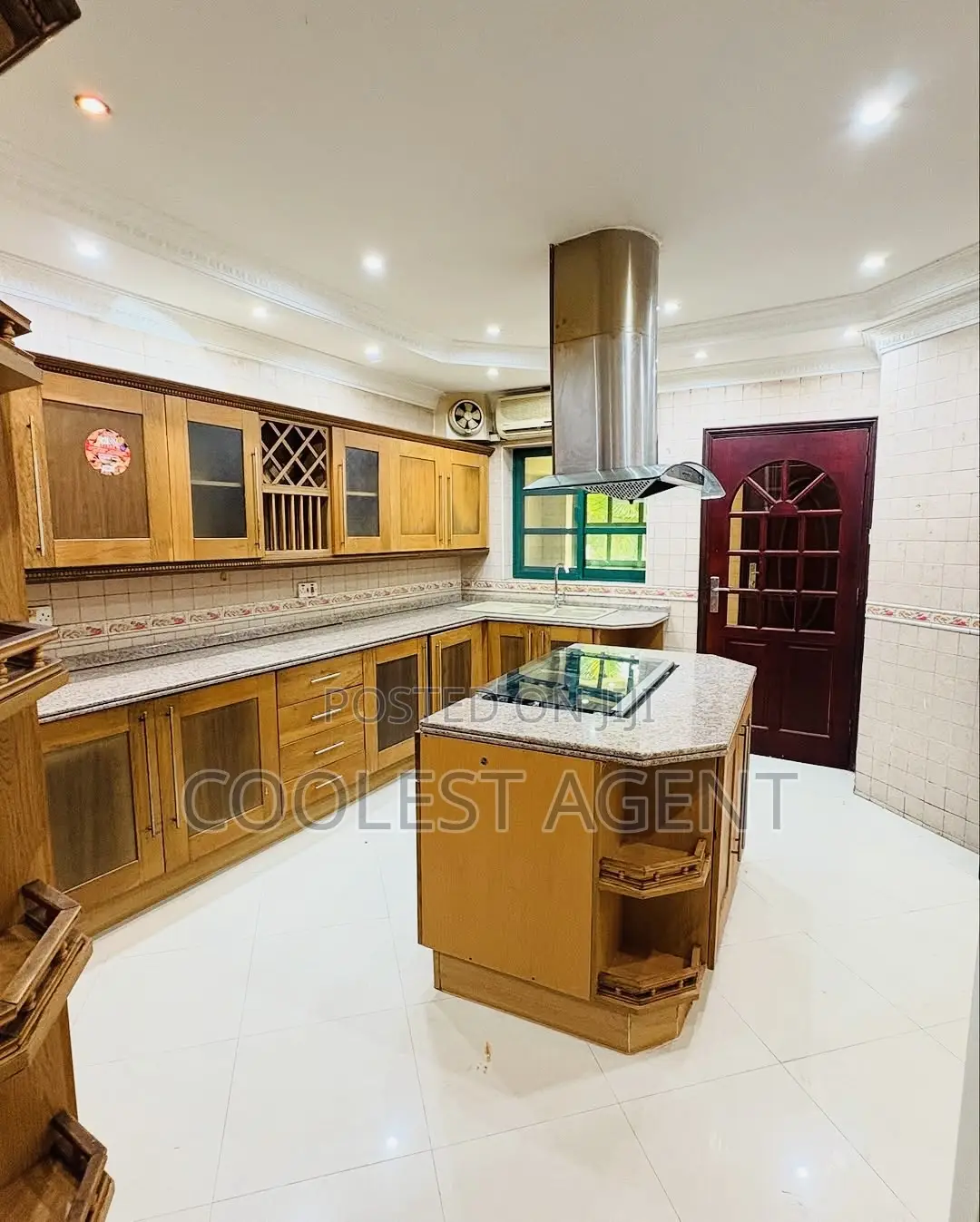 Furnished 5bdrm Villa in Msasani, Kinondoni for rent