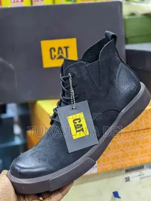 Catapiller Boot