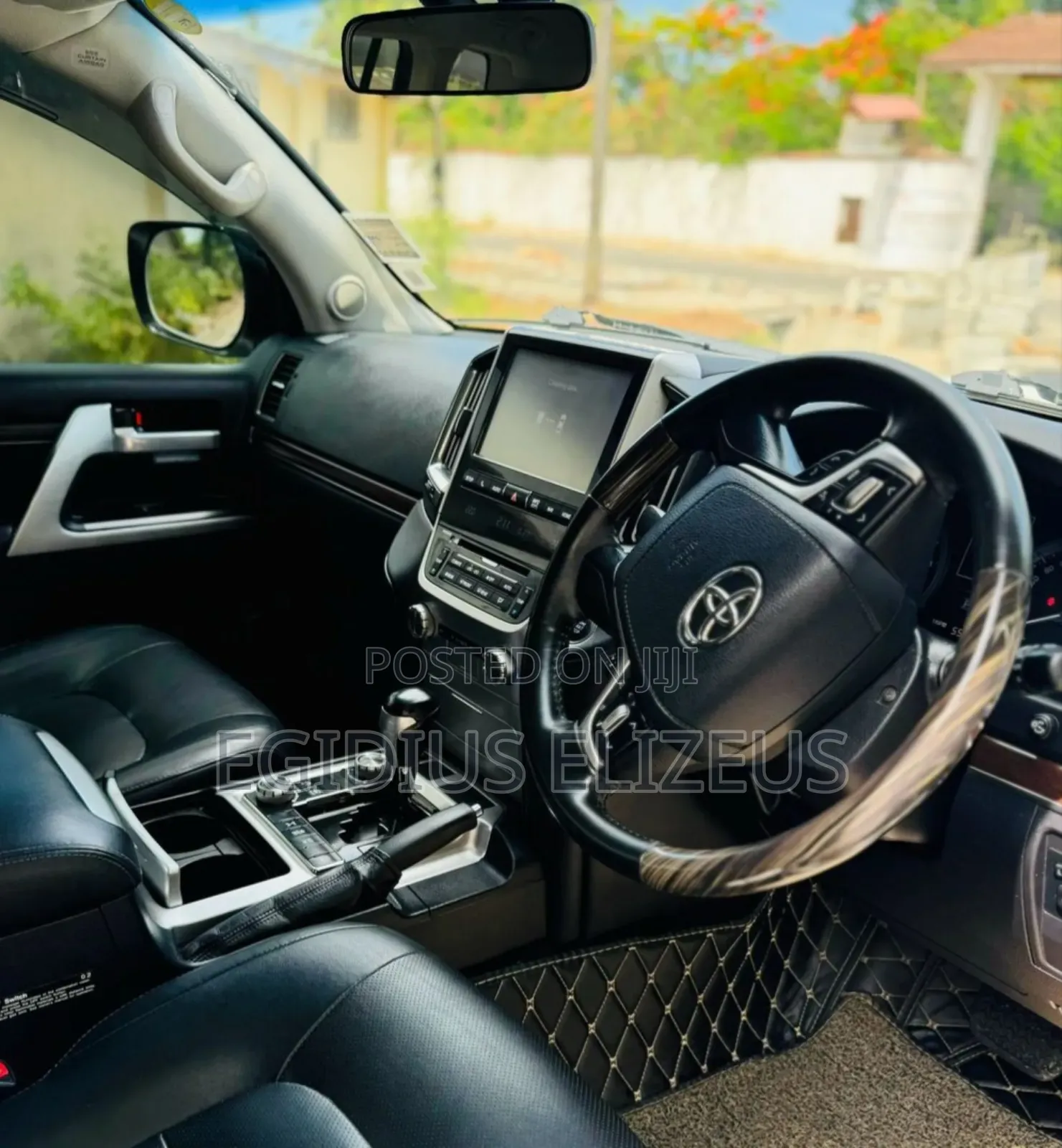 Toyota Land Cruiser 2017 White