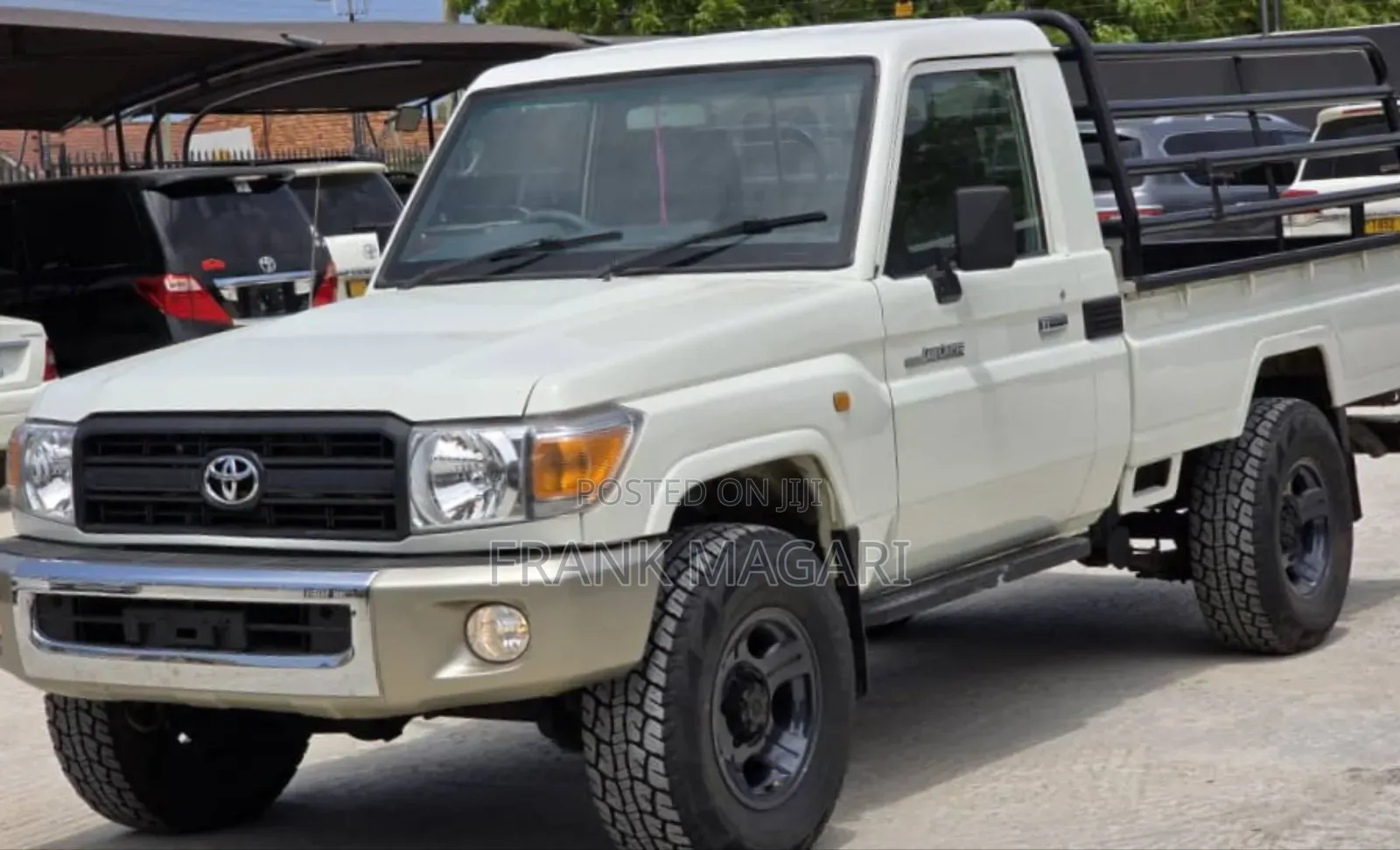 Toyota Land Cruiser 2011 White