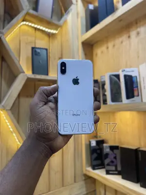 Photo - Apple iPhone X 256 GB Silver