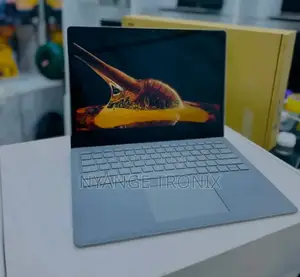 Laptop Microsoft Surface Laptop 2 8GB Intel Core I7 SSD 256GB