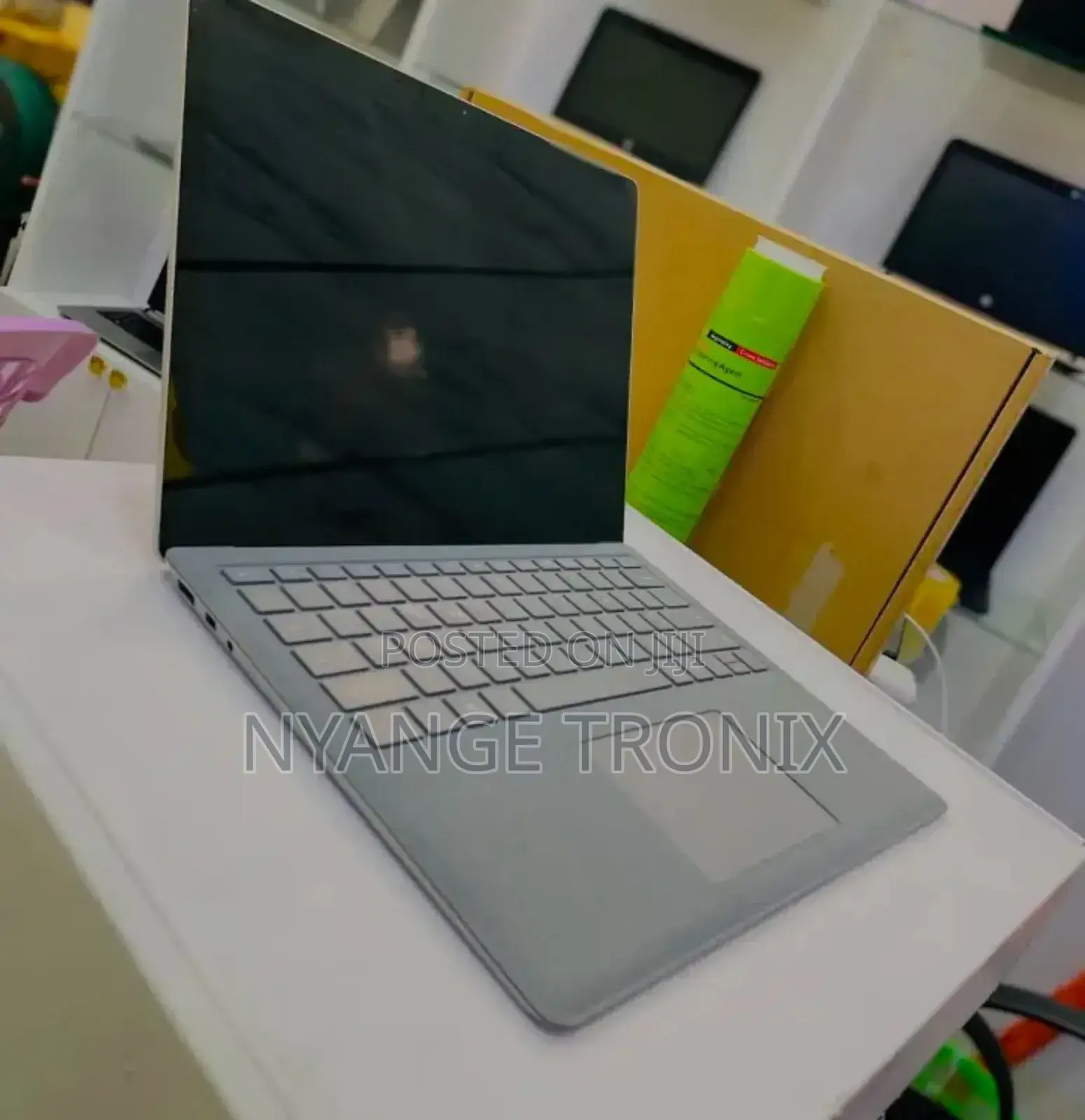 Laptop Microsoft Surface Laptop 2 8GB Intel Core I7 SSD 256GB
