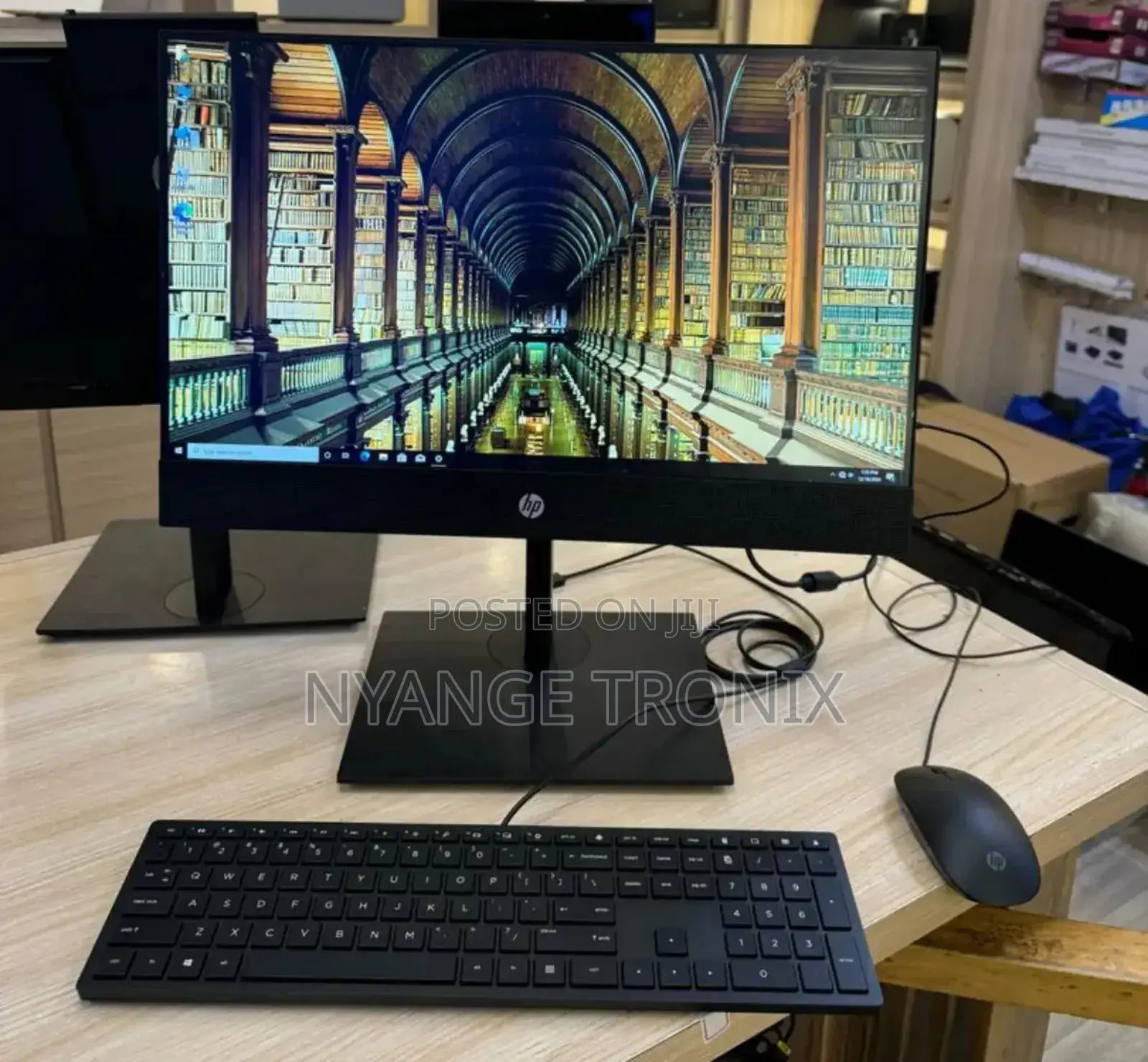 New Desktop Computer HP ProOne 600 8GB Intel Core I5 SSD 256GB
