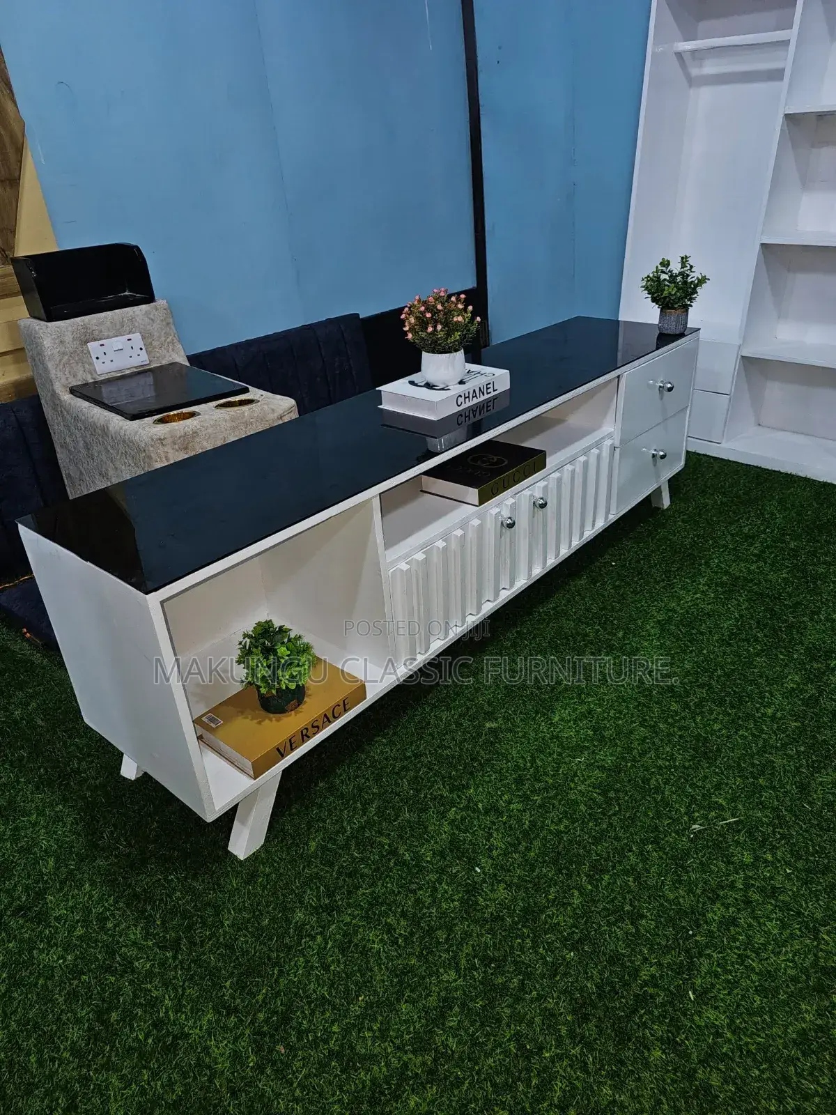 Tv Showcase Futi Sita