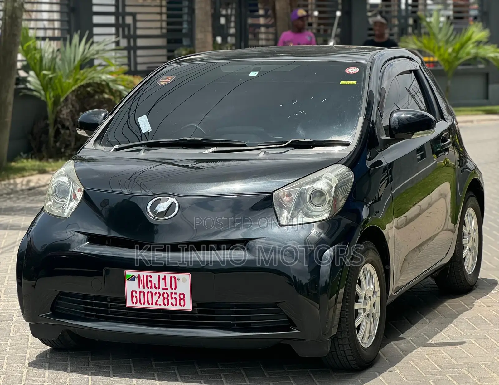 Toyota iQ 2010 Black