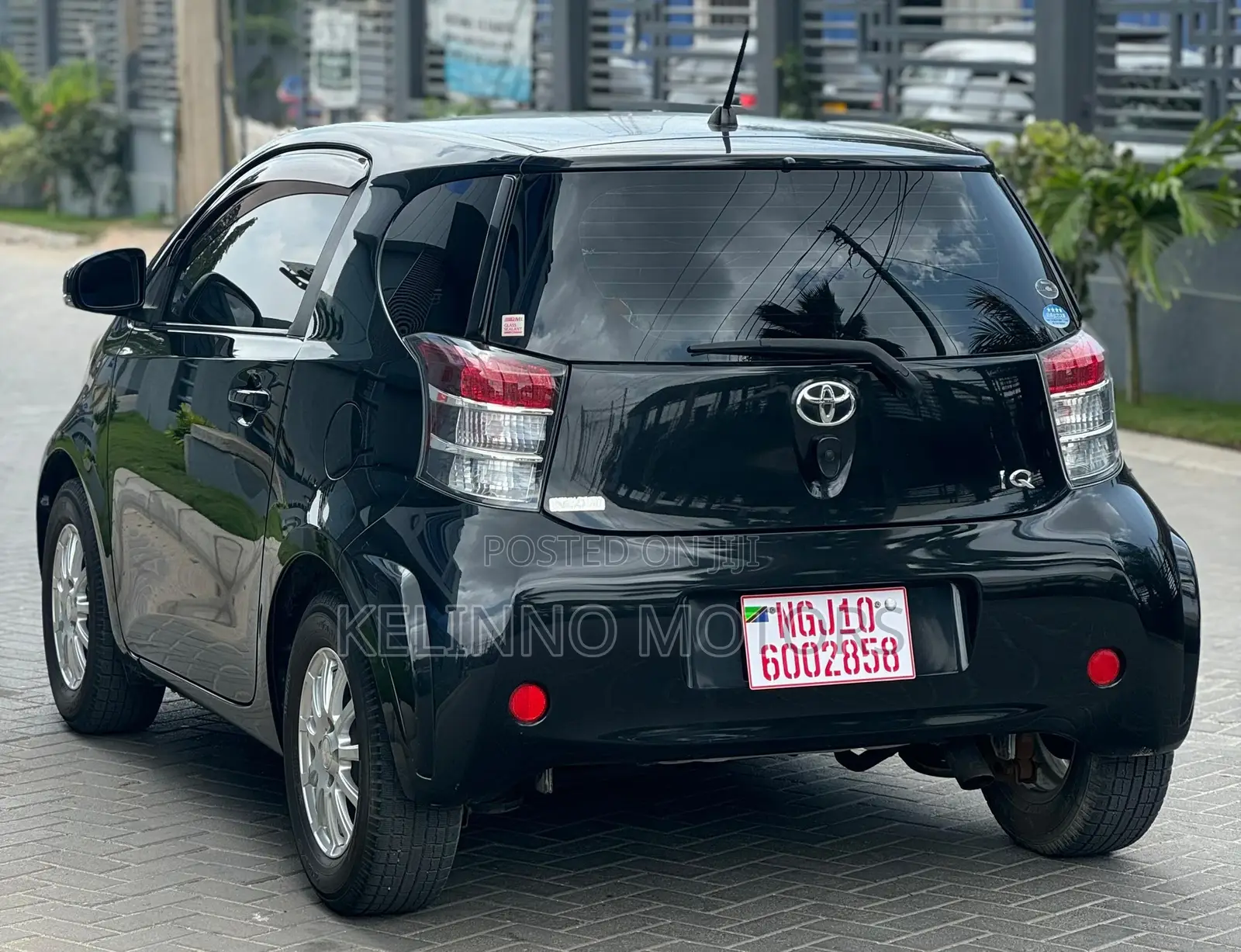 Toyota iQ 2010 Black