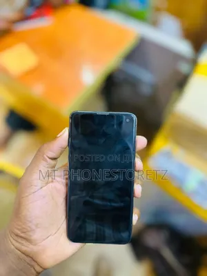 Samsung Galaxy S10e 128 GB Black