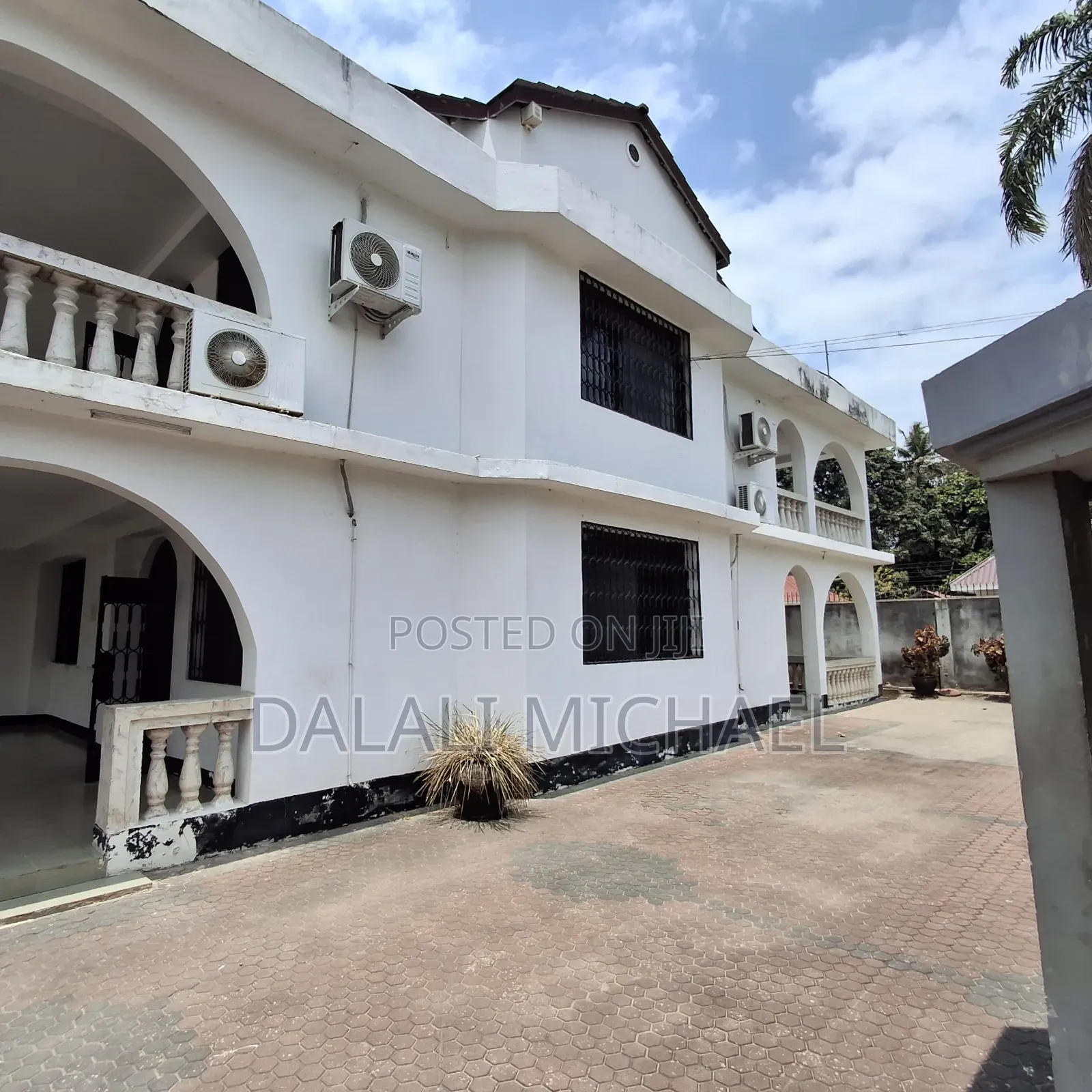 5bdrm House in Mikocheni for rent