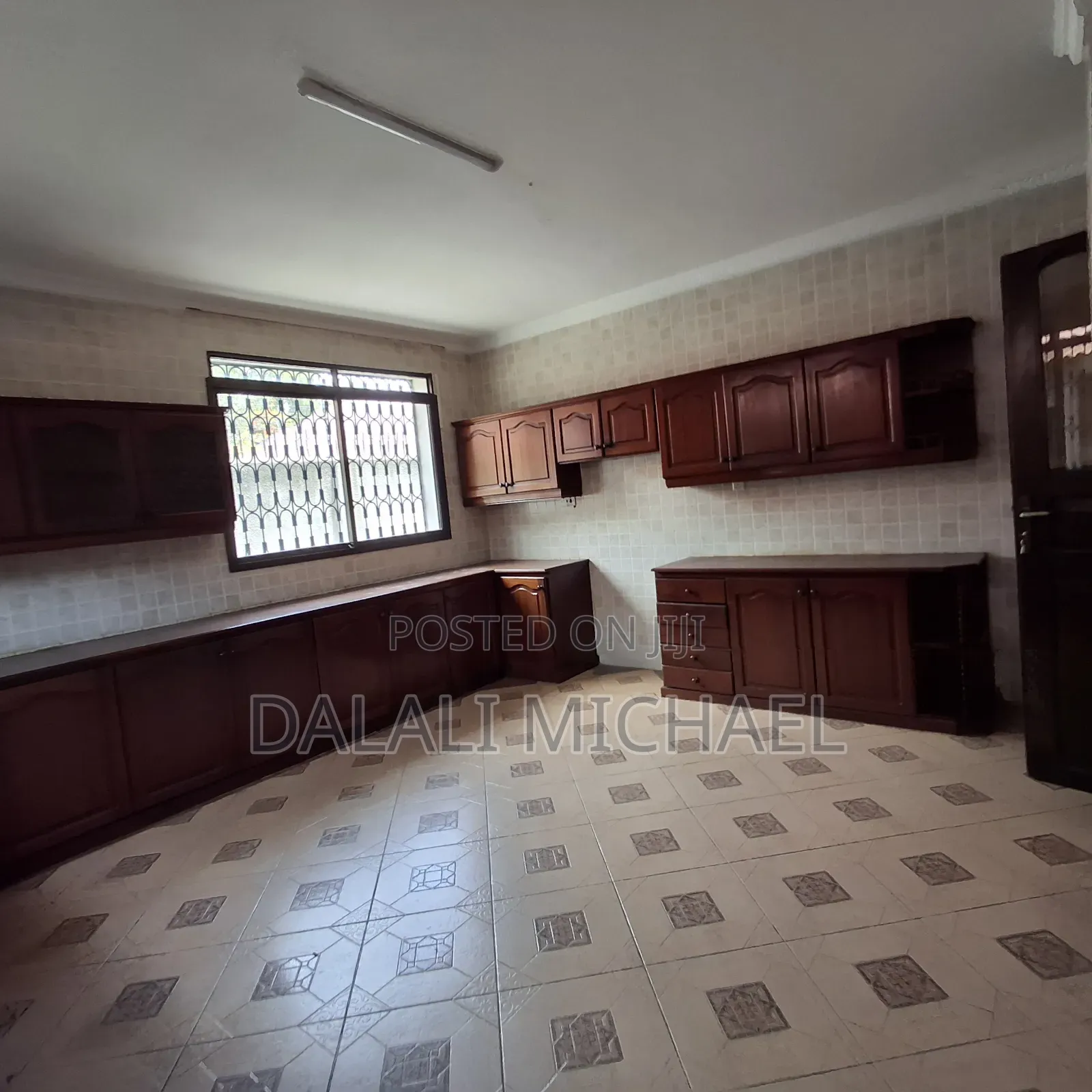 5bdrm House in Mikocheni for rent