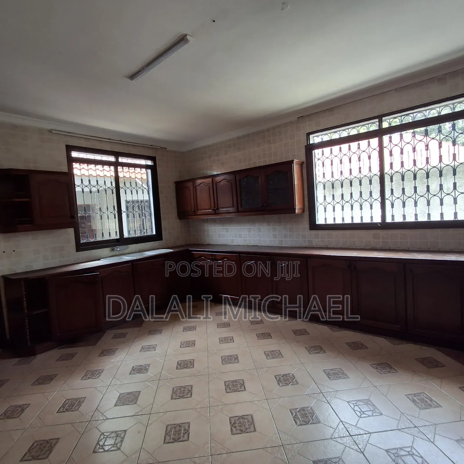 5bdrm House in Mikocheni for rent