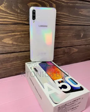 Samsung Galaxy A50 128 GB White