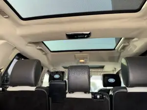 Land Rover Discovery 2014 Black