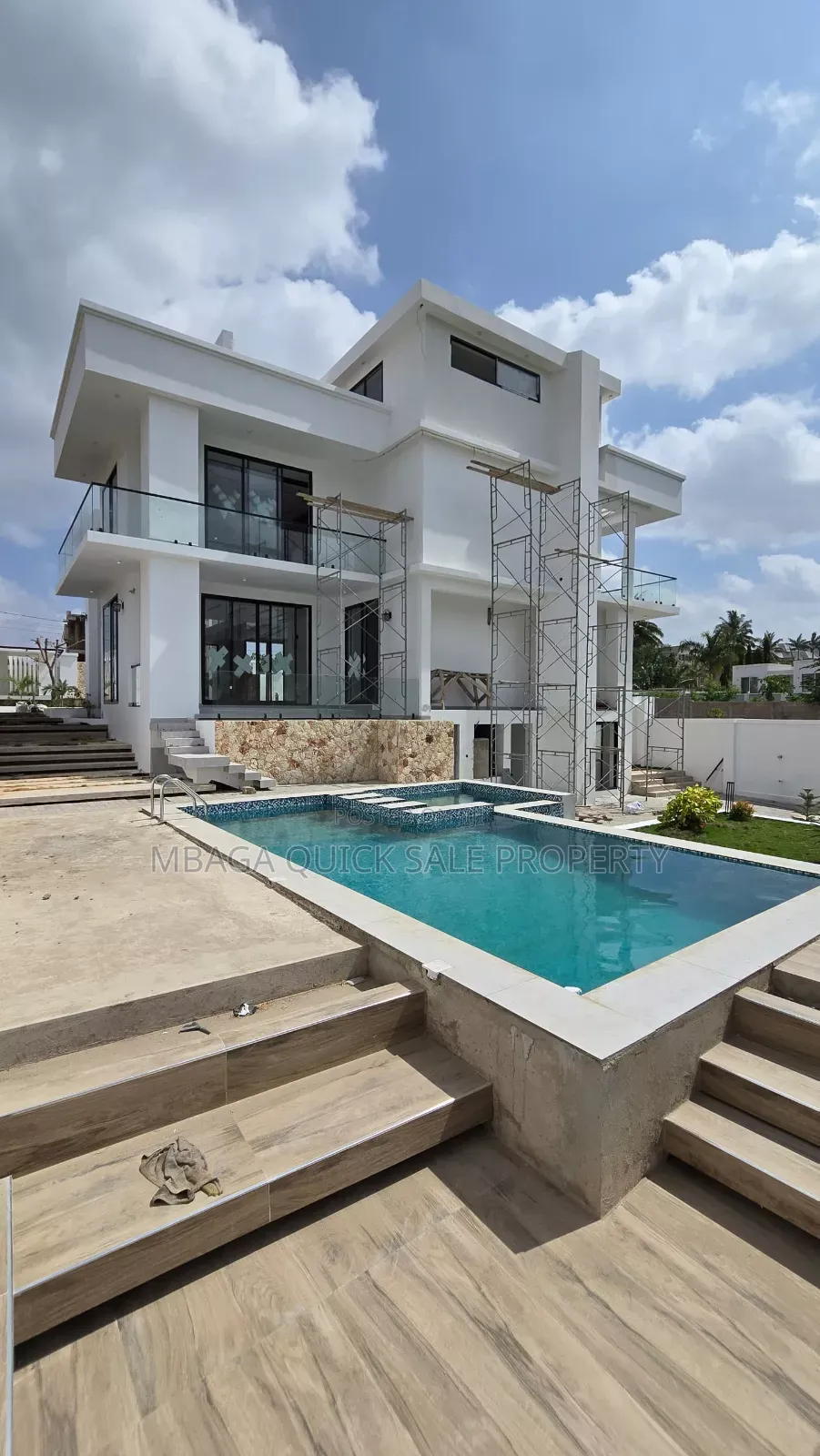 4bdrm House in Goba for sale
