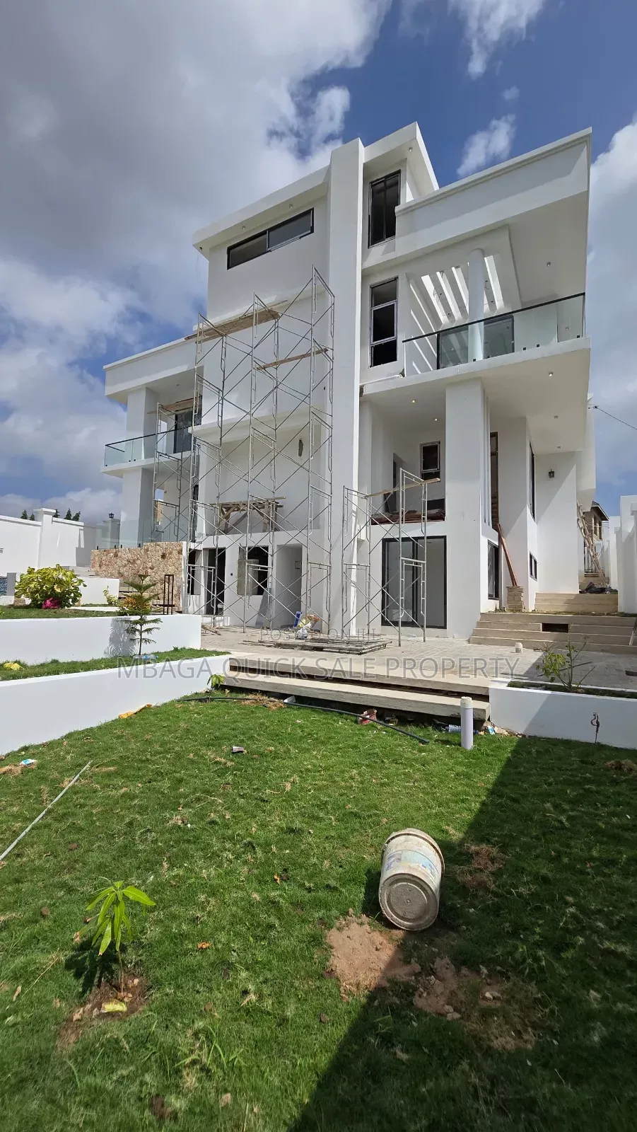4bdrm House in Goba for sale