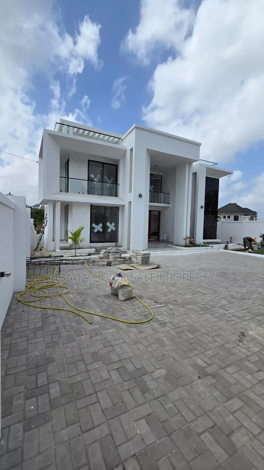 4bdrm House in Goba for sale