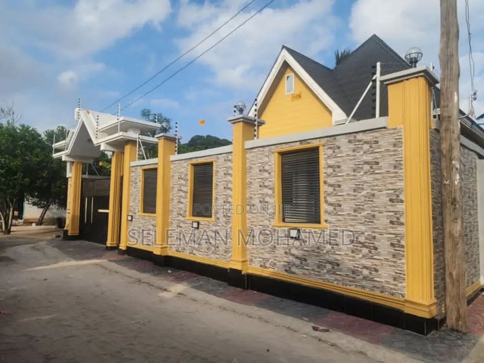 Furnished 4bdrm House in Biriani Real Estate, Charambe for sale