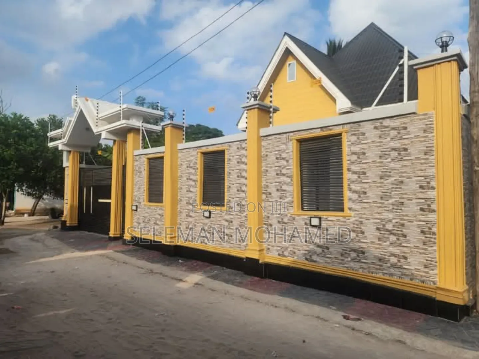 Furnished 4bdrm House in Biriani Real Estate, Charambe for sale