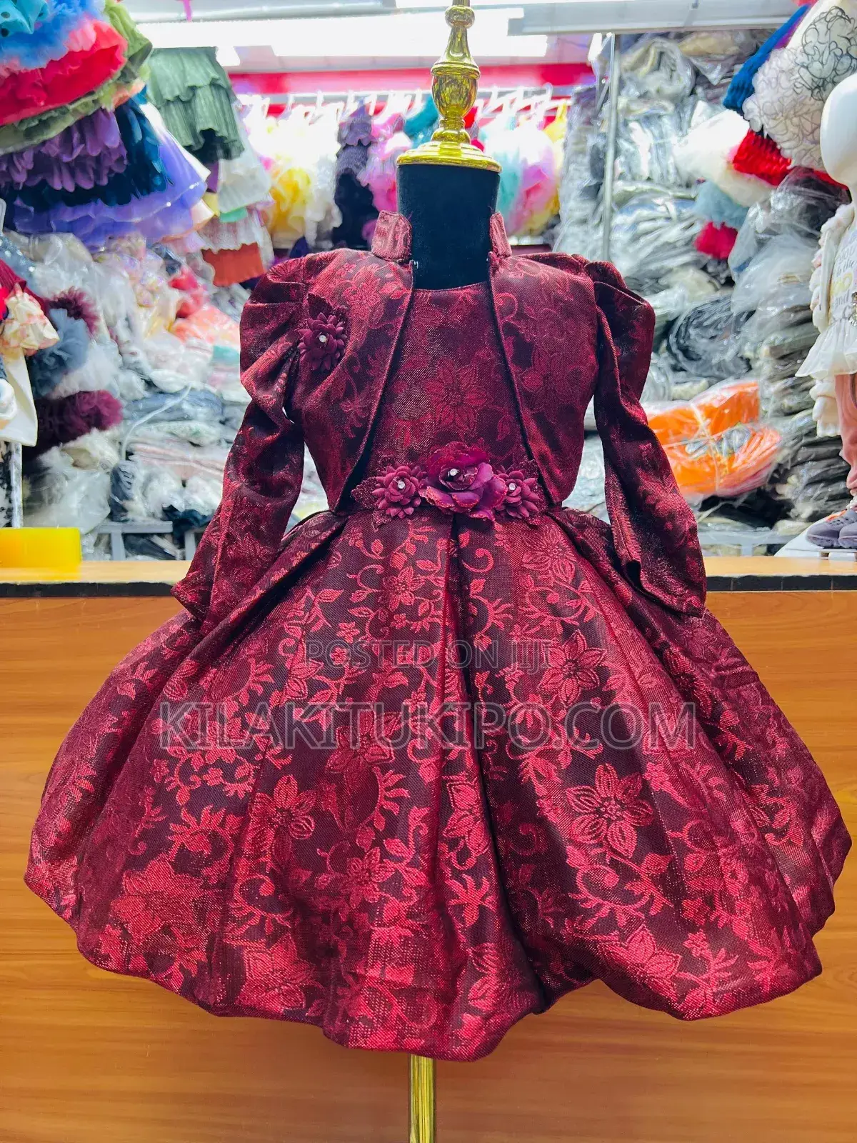 High Quality Gown