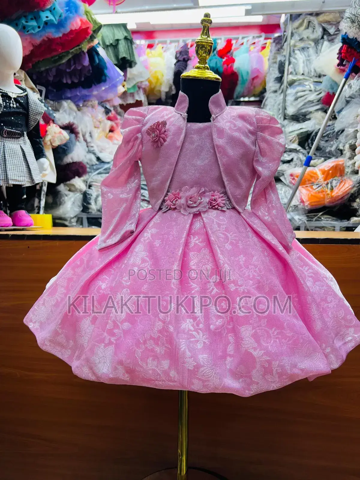 High Quality Gown