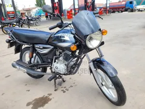 Bajaj Boxer 125 2024 Black