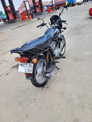 Bajaj Boxer 125 2024 Black