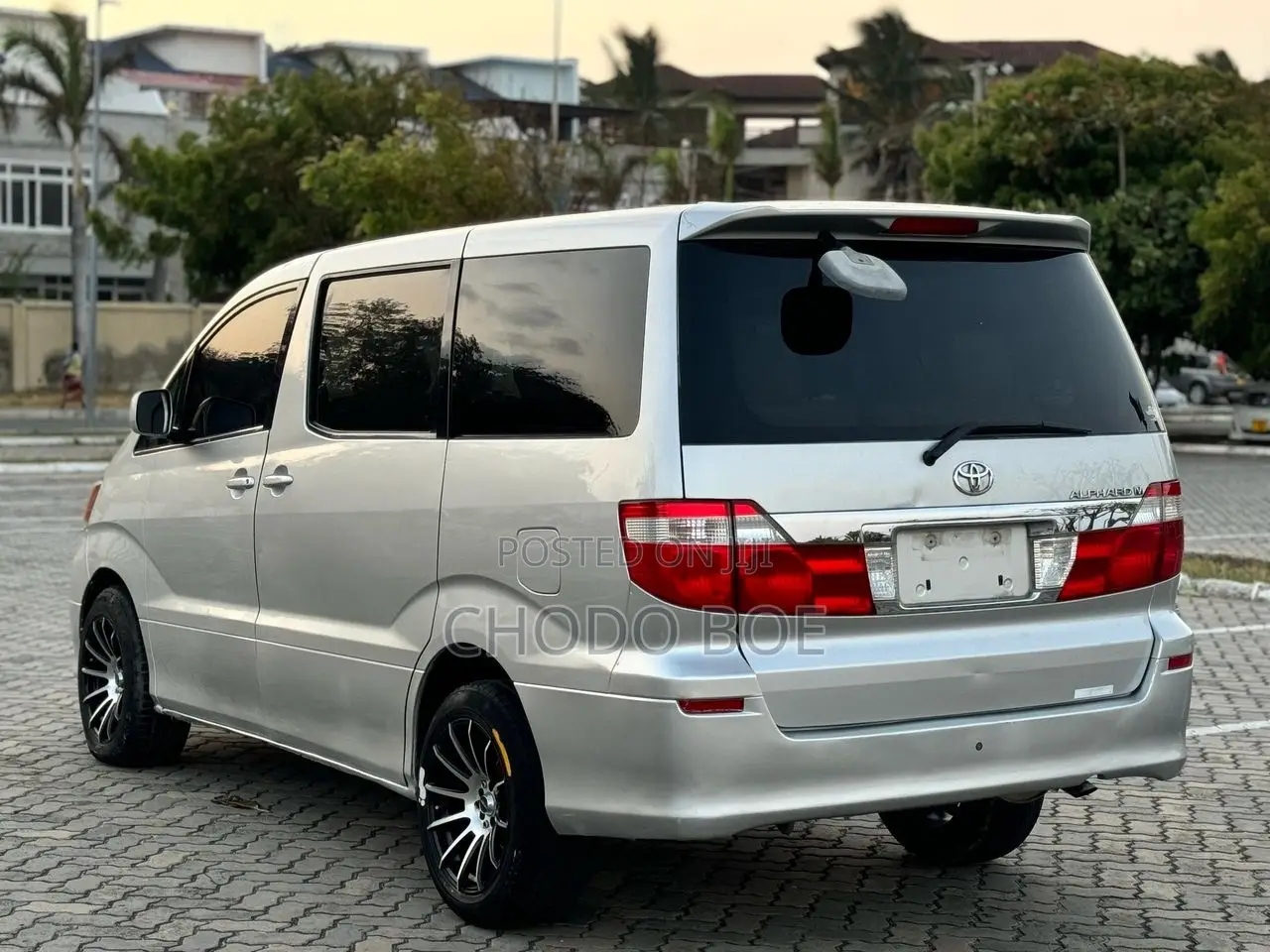 Toyota Alphard 2003 Silver