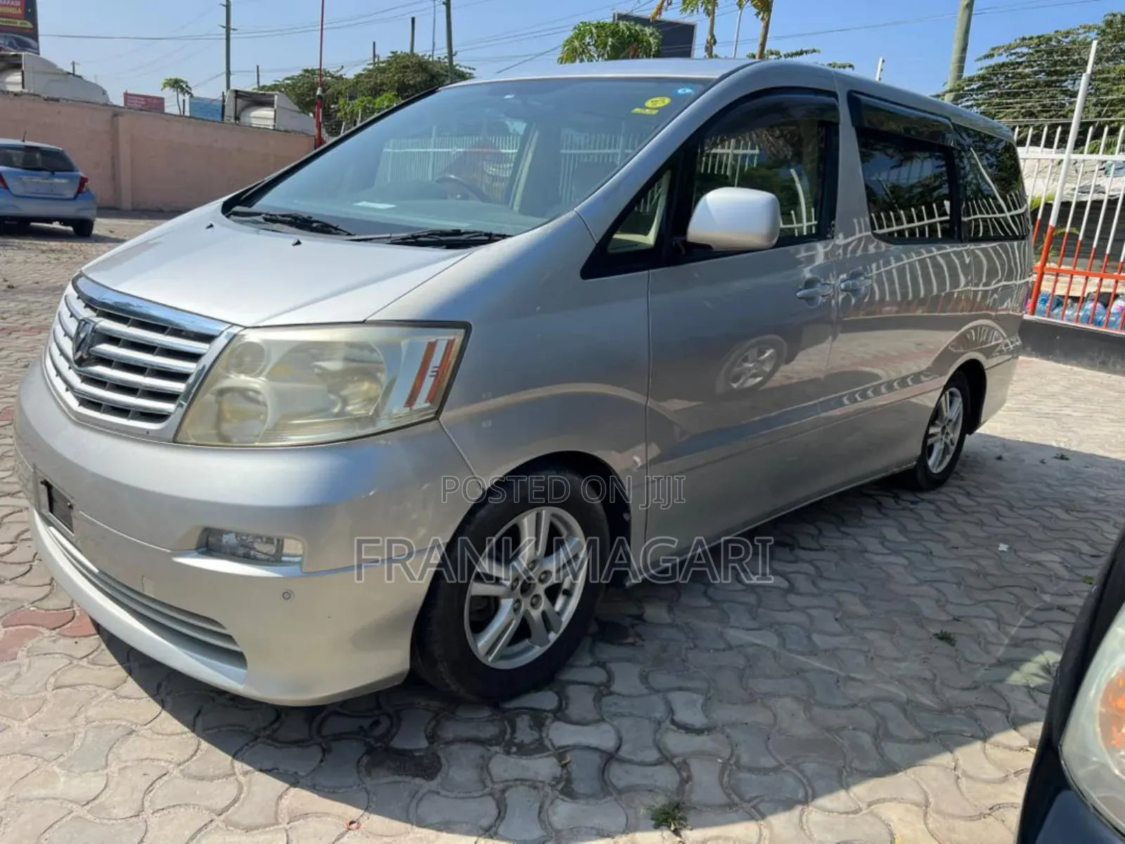 Toyota Alphard 2.4 Petrol AWD 2006 Silver