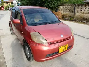Toyota Passo 1.0 AWD 2007 Red