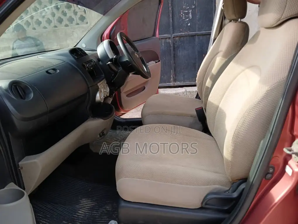 Toyota Passo 1.0 AWD 2007 Red