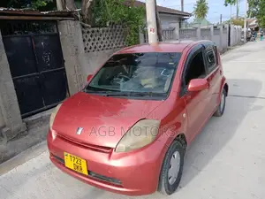 Toyota Passo 1.0 AWD 2007 Red