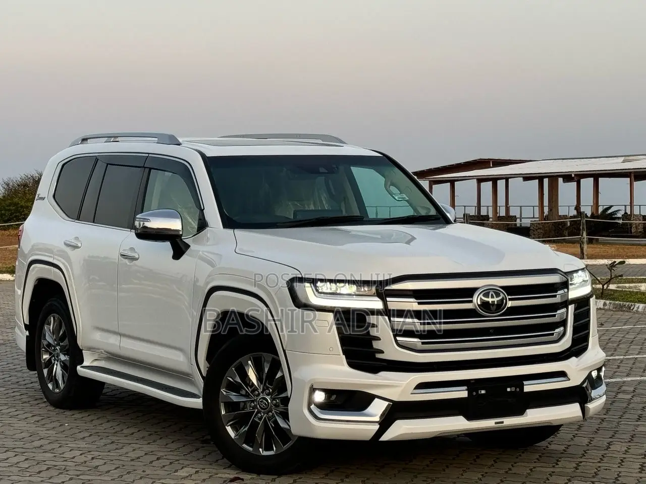 Toyota Land Cruiser 3.5 V6 2022 White