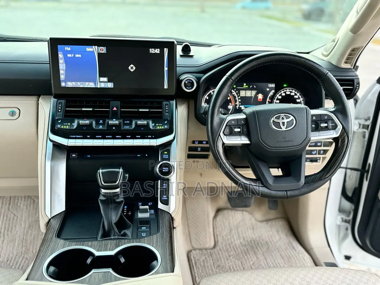 Toyota Land Cruiser 3.5 V6 2022 White