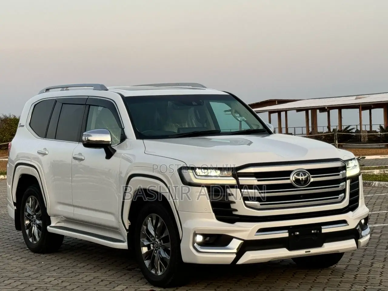 Toyota Land Cruiser 3.5 V6 2022 White