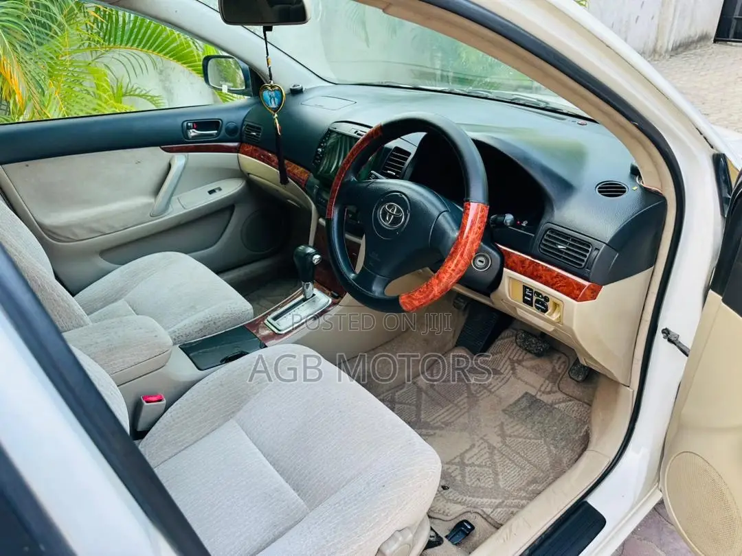Toyota Premio 1.5 FWD 2004 White