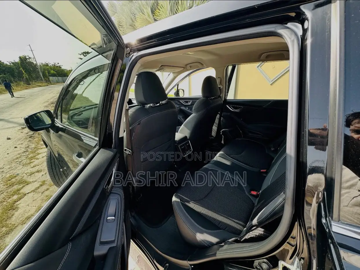 Subaru Forester 2.0XT Touring AWD 2018 Black