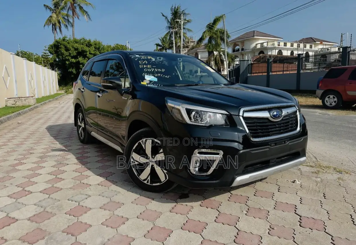 Subaru Forester 2.0XT Touring AWD 2018 Black
