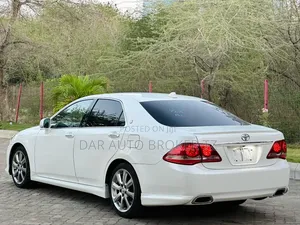 Toyota Crown 2008 White