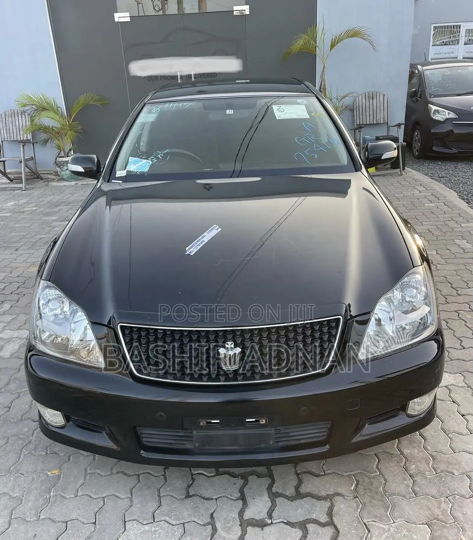 Toyota Crown 2007 Matt Black
